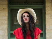 GG_WhitneyRose_DrippingSp_-113pr